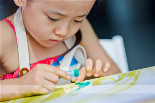少兒美術加盟