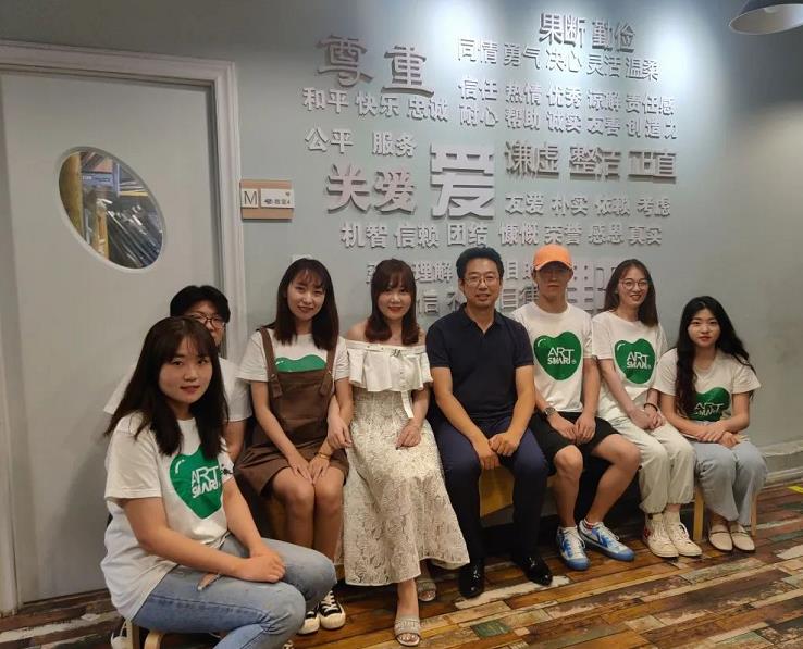 校區(qū)負責人合影