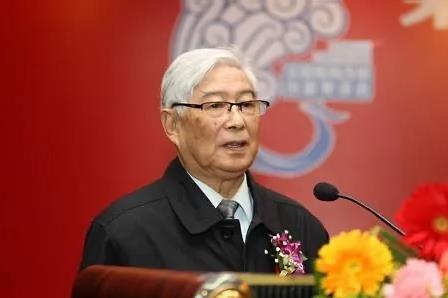 顧明遠