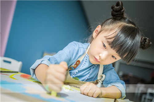 少兒美術加盟多少錢