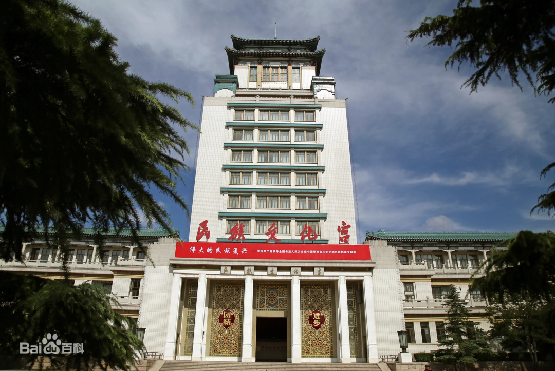 斯瑪特教育集團榮獲“中國最具影響力美術品牌”!